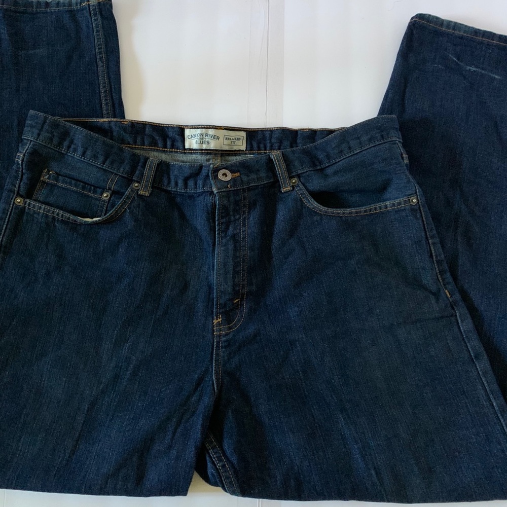 Men’s blue jeans